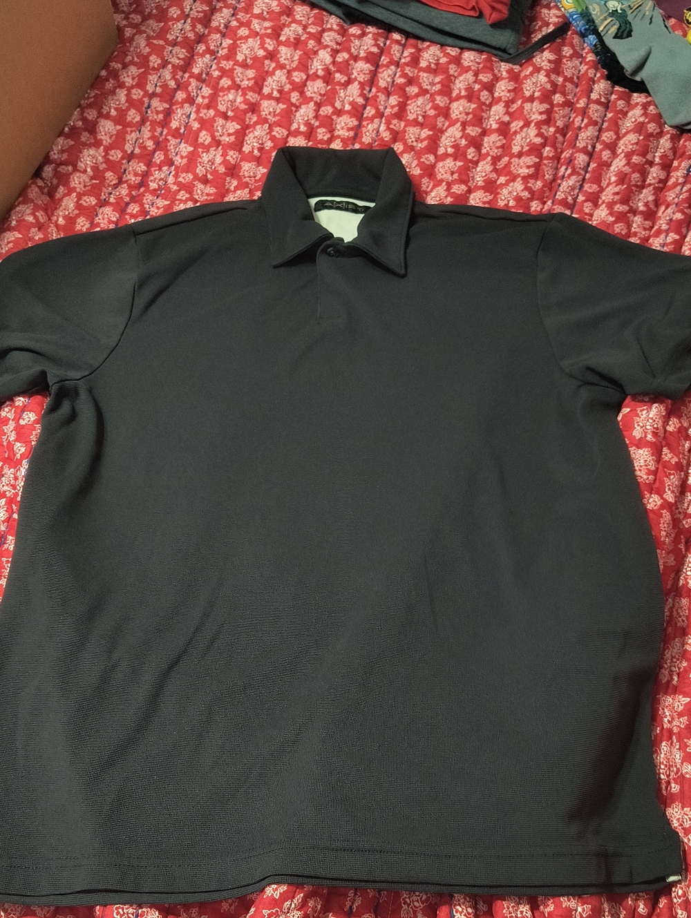 Axist Men's Black Short-Sleeve Polo with Classic Collar